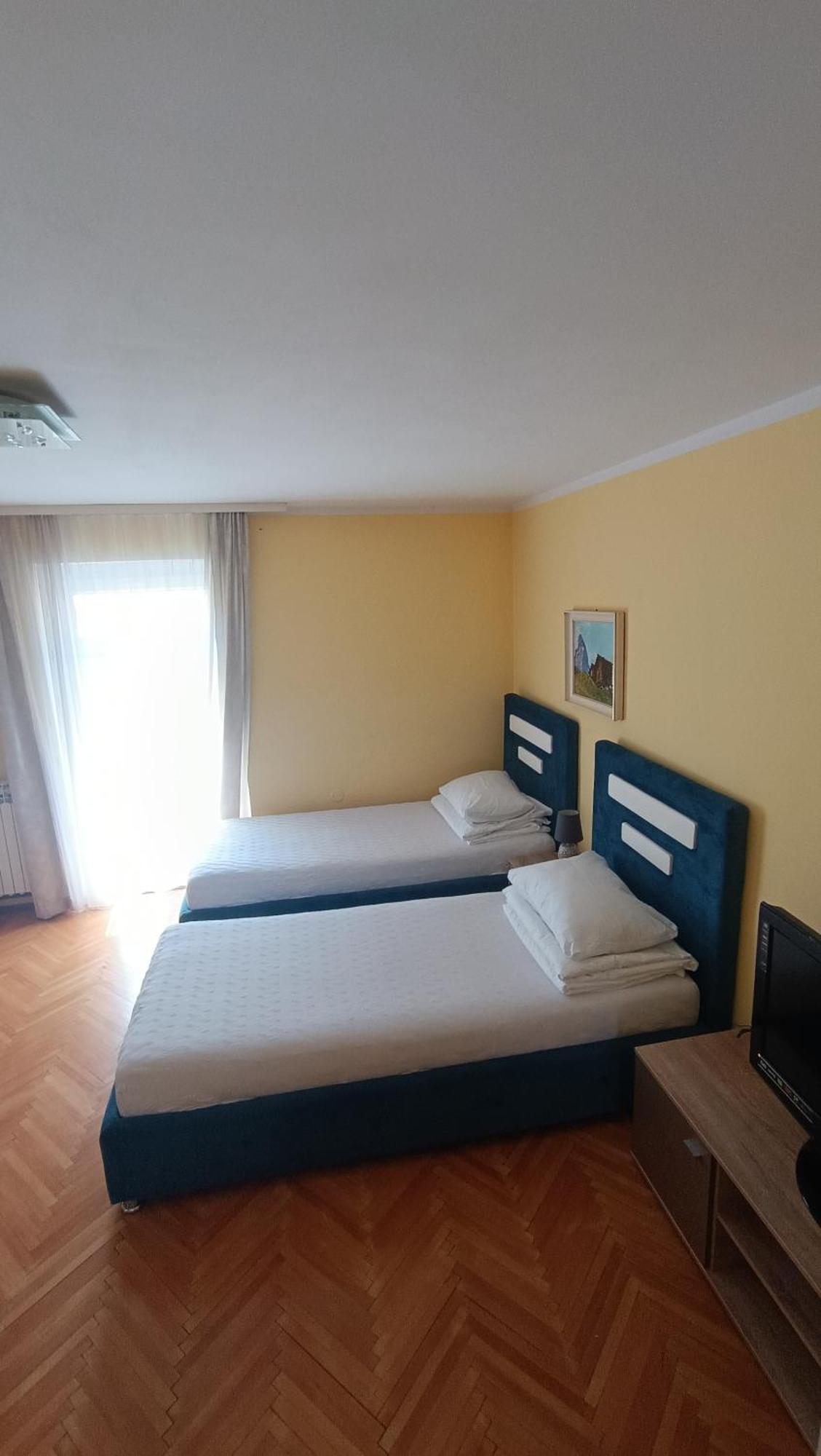 Ferhadija Apartment Sarajevo Esterno foto